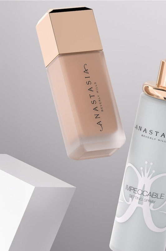 Impeccable Blurring Second-Skin Matte Foundation - Fondotinta