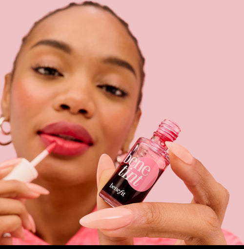 Blush liquidò per labbra e guance Benefit