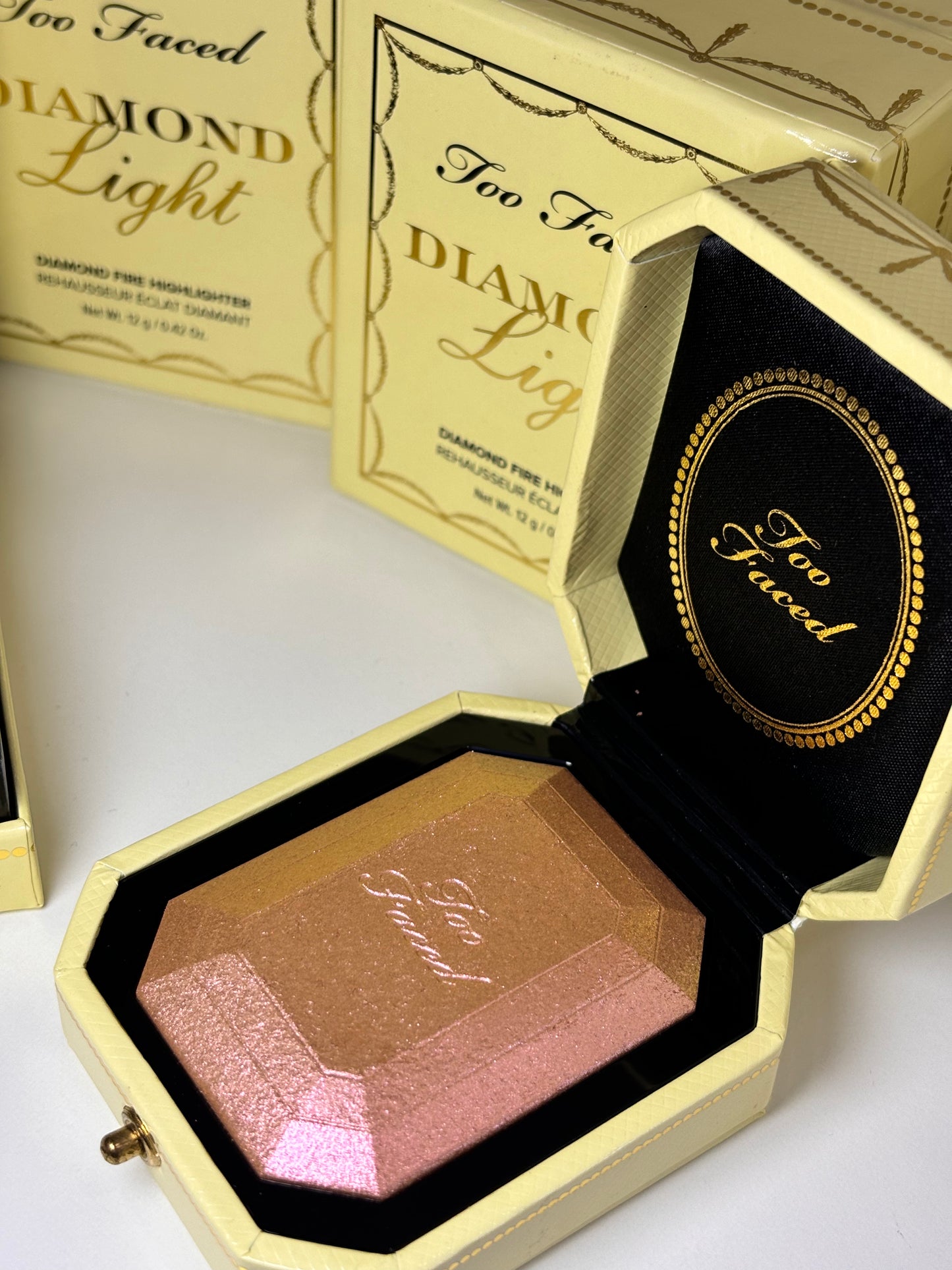 Illuminante too faced