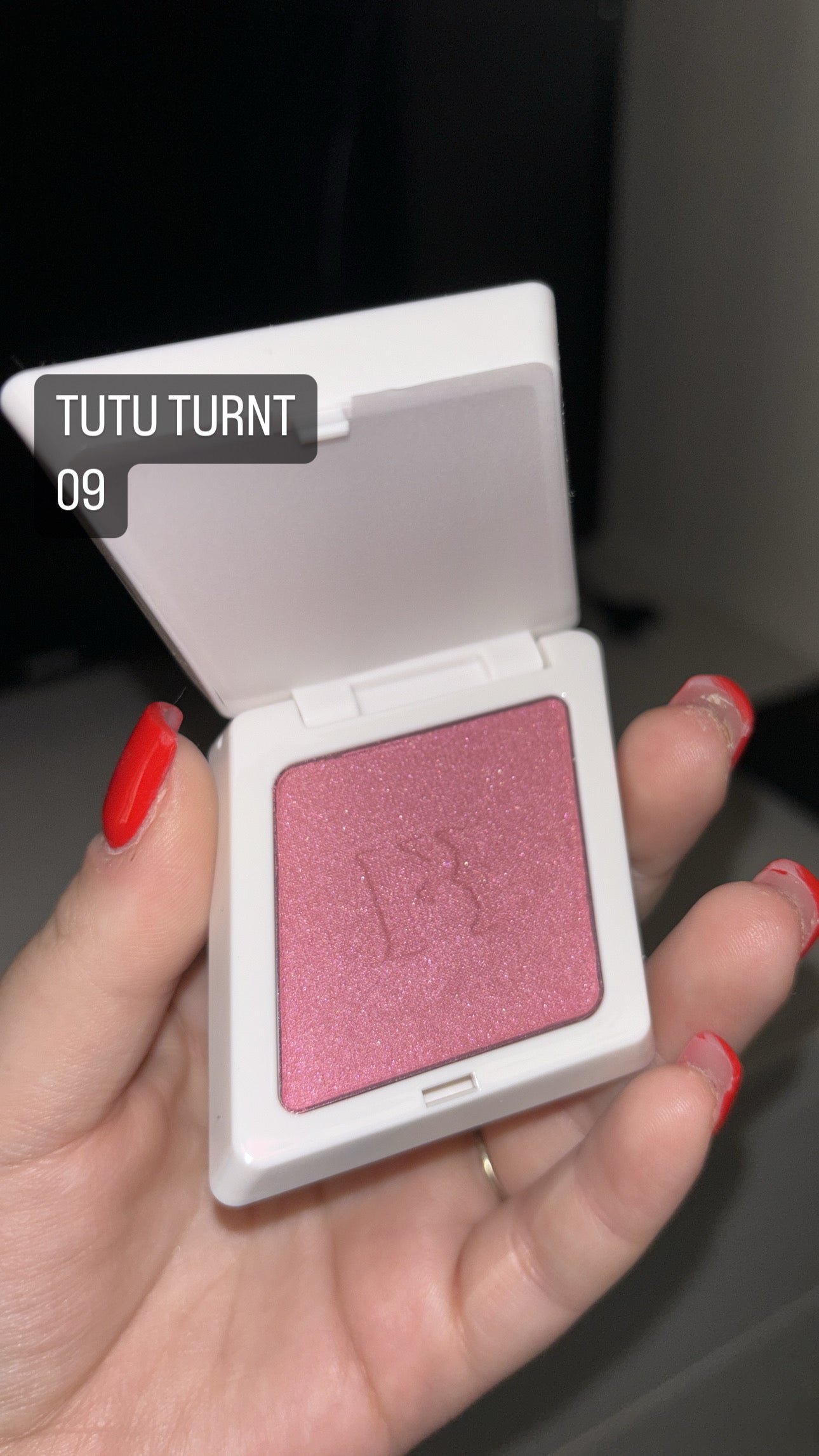 Blush è illuminante di fenty POLVERE